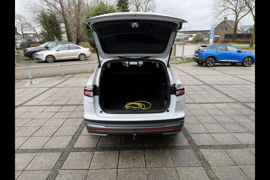 Škoda ENYAQ iV 60 | Trekhaak | Panorama | Navi |