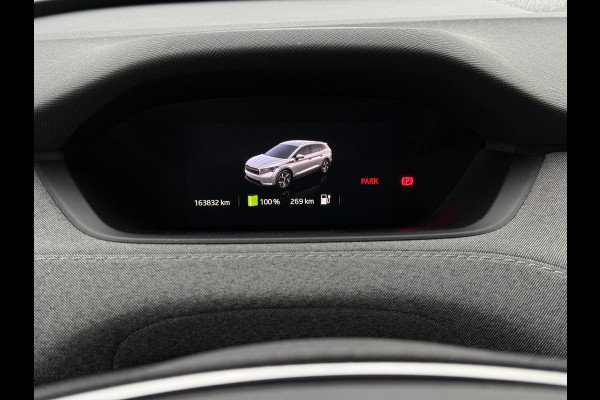 Škoda ENYAQ iV 60 | Trekhaak | Panorama | Navi |