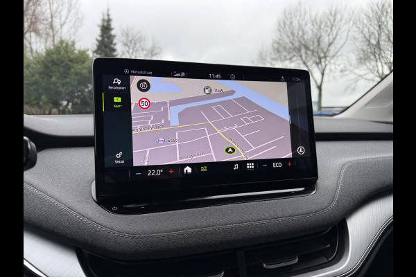 Škoda ENYAQ iV 60 | Trekhaak | Panorama | Navi |