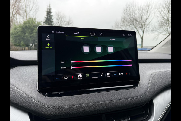 Škoda ENYAQ iV 60 | Trekhaak | Panorama | Navi |