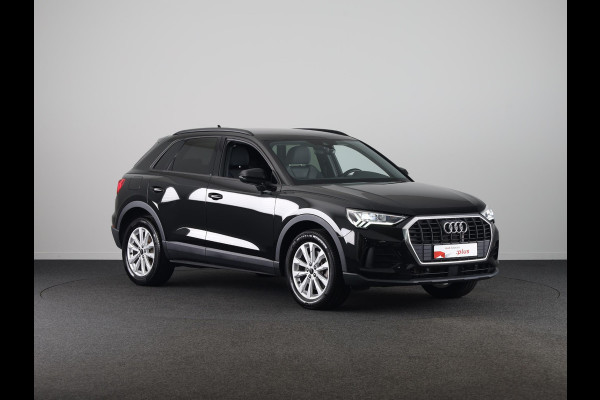 Audi Q3 45 TFSI e Business Edition 245 pk S-tronic | Navigatie | Parkeersensoren | LED koplampen | Stoelverwarming | S-Line interieur |