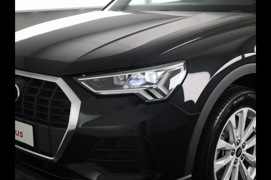Audi Q3 45 TFSI e Business Edition 245 pk S-tronic | Navigatie | Parkeersensoren | LED koplampen | Stoelverwarming | S-Line interieur |