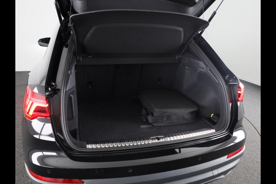 Audi Q3 45 TFSI e Business Edition 245 pk S-tronic | Navigatie | Parkeersensoren | LED koplampen | Stoelverwarming | S-Line interieur |