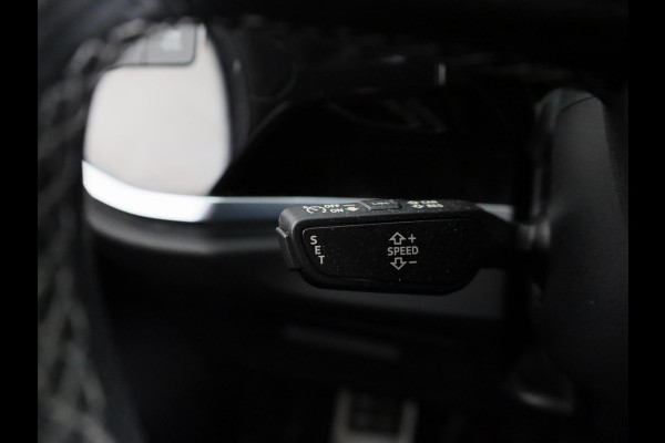 Audi Q3 45 TFSI e Business Edition 245 pk S-tronic | Navigatie | Parkeersensoren | LED koplampen | Stoelverwarming | S-Line interieur |