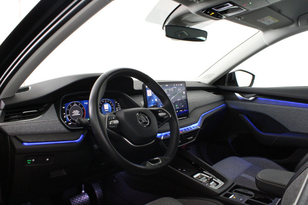 Škoda Octavia Combi 1.5 TSI MHEV Business Edition Plus 116pk Camera/Trekhaak/All season banden/Adapt.cruise...