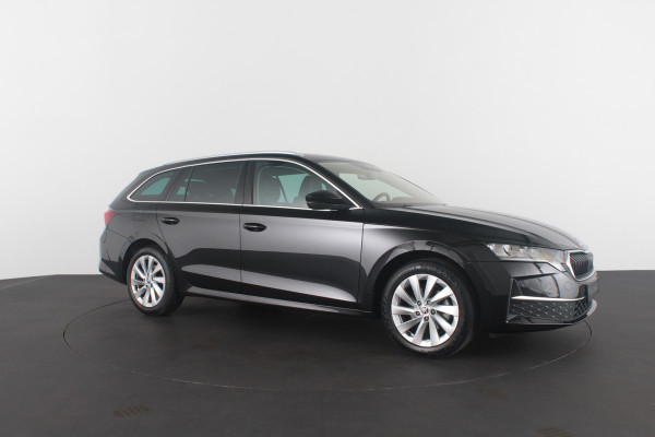 Škoda Octavia Combi 1.5 TSI MHEV Business Edition Plus 116pk Camera/Trekhaak/All season banden/Adapt.cruise...