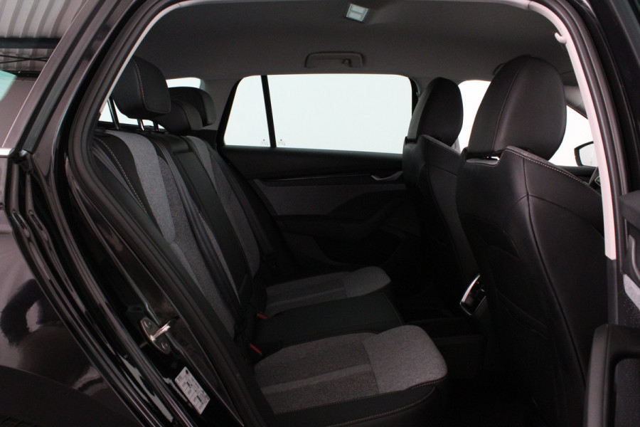 Škoda Octavia Combi 1.5 TSI MHEV Business Edition Plus 116pk Camera/Trekhaak/All season banden/Adapt.cruise...