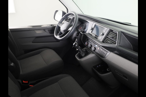 Volkswagen Transporter 2.0 TDI L2H1 28 Economy Business 110 PK | Navigatie via app | parkeersensoren | Cruise control |