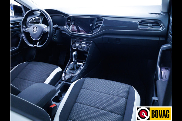Volkswagen T-Roc 2.0 TSI 4Motion Sport 191 PK | Beats Audio | Panoramadak | Stoelverwarming | Elec. klep | Trekhaak | Navigatie, App. connect, Adaptieve cruise, DAB, All season banden