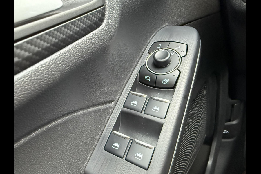 Ford Kuga 2.5 PHEV ST-Line | SCI |243pk | Driver Assistance Pack | Winterpack | Trekhaak Wegklapbaar | 19 inch Licht metaal | 2.100kg Trekgewicht