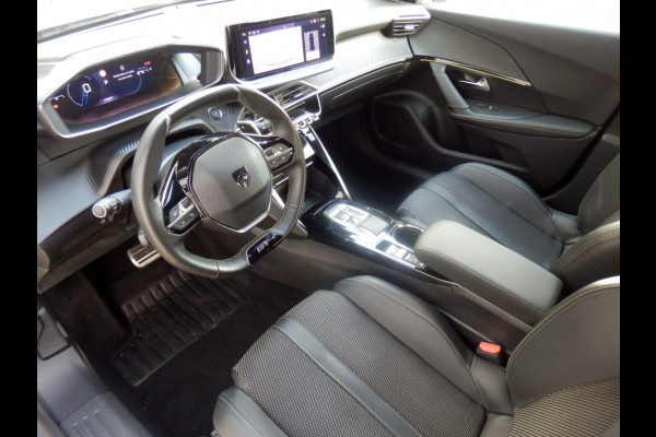 Peugeot 2008 1.2 130PK Automaat | GT-line | 360 camera | Full options |