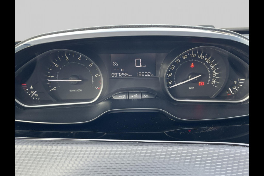 Peugeot 208 1.2 PureTech Allure | Apple Carplay & Android Auto