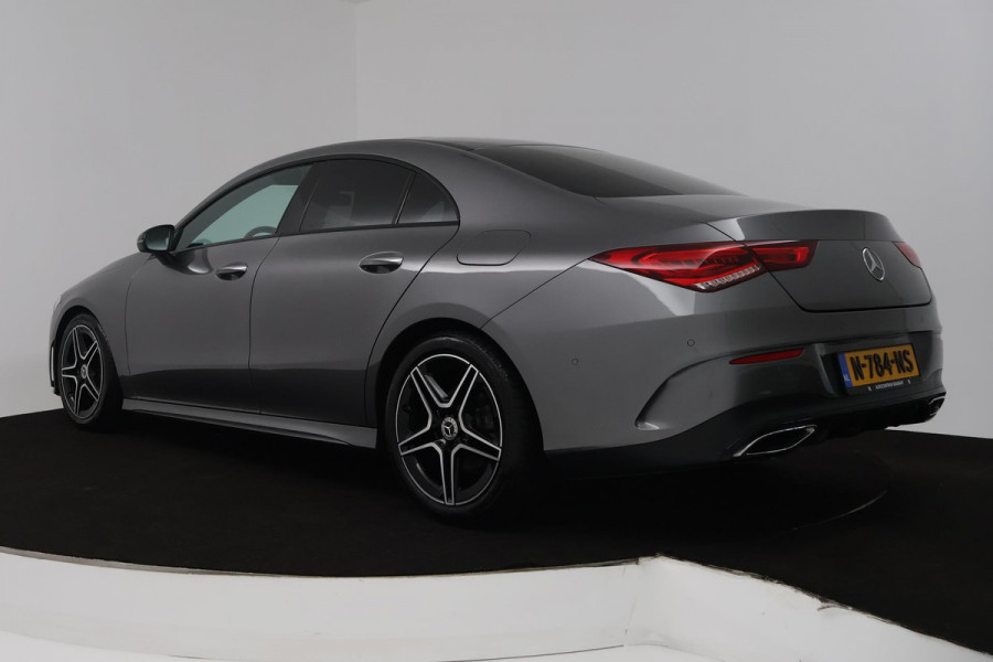 Mercedes-Benz CLA-Klasse 180 Business Solution AMG (SFEERVERLICHTING, STOELVERWARMING, ELEKTR STOELEN, ACHTERUITRIJCAMERA)
