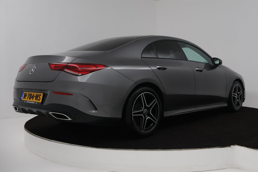 Mercedes-Benz CLA-Klasse 180 Business Solution AMG (SFEERVERLICHTING, STOELVERWARMING, ELEKTR STOELEN, ACHTERUITRIJCAMERA)
