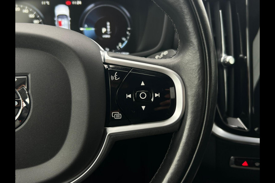 Volvo V60 2.0 T6 Recharge AWD Business Pro NL-AUTO | LEDER | CAMERA | STUURWIEL VERW | STOELVERW |