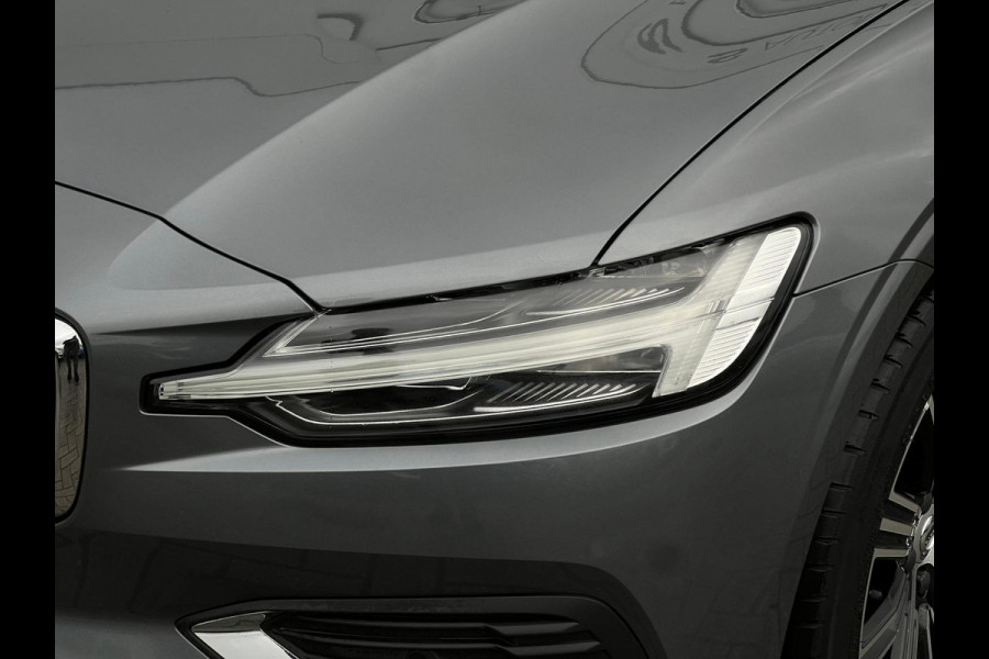 Volvo V60 2.0 T6 Recharge AWD Business Pro NL-AUTO | LEDER | CAMERA | STUURWIEL VERW | STOELVERW |