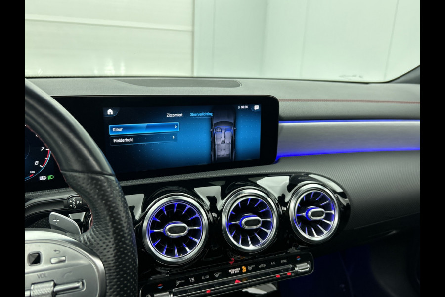 Mercedes-Benz CLA-Klasse Shooting Brake 200 Business Solution AMG (SFEERVERLICHTING, ELEKT. STOELEN, PANORAMADAK, 1e EIGENAAR)
