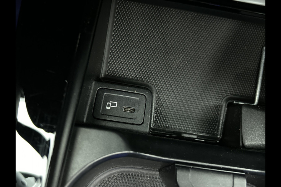 Mercedes-Benz CLA-Klasse Shooting Brake 200 Business Solution AMG (SFEERVERLICHTING, ELEKT. STOELEN, PANORAMADAK, 1e EIGENAAR)