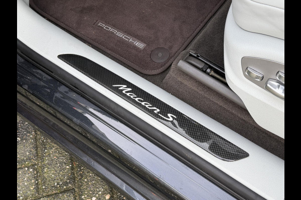 Porsche Macan 3.0 S Sport Chrono | Panoramadak | Camera | Luchtvering | Carbon | GPAYAUDIO | DAB |