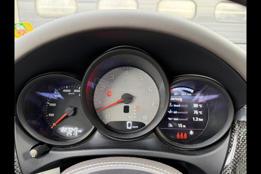 Porsche Macan 3.0 S Sport Chrono | Panoramadak | Camera | Luchtvering | Carbon | GPAYAUDIO | DAB |