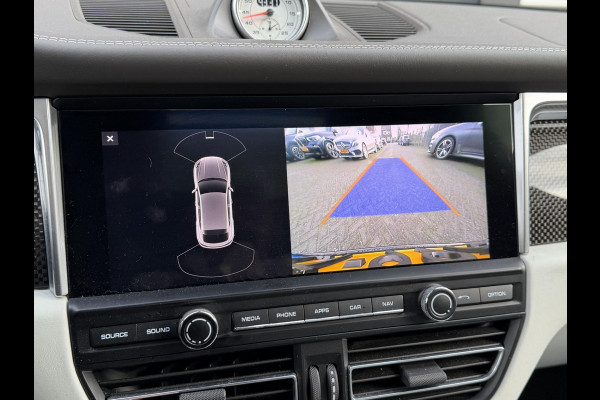 Porsche Macan 3.0 S Sport Chrono | Panoramadak | Camera | Luchtvering | Carbon | GPAYAUDIO | DAB |