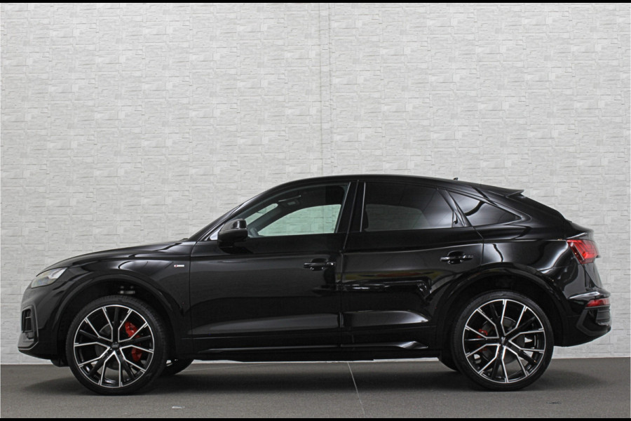 Audi Q5 Sportback 40 TFSI Benzine S-Line | ACC | Sfeerverlichting | Keyless-Entry | Matrix-LED | Virtual-Cockpit | Tour-Pakket | Black-Optic | Camera | Beker-Clima | 3-Zone Clima | Draadloos Laden | Zonwering | 6 mnd. BOVAG Garantie |