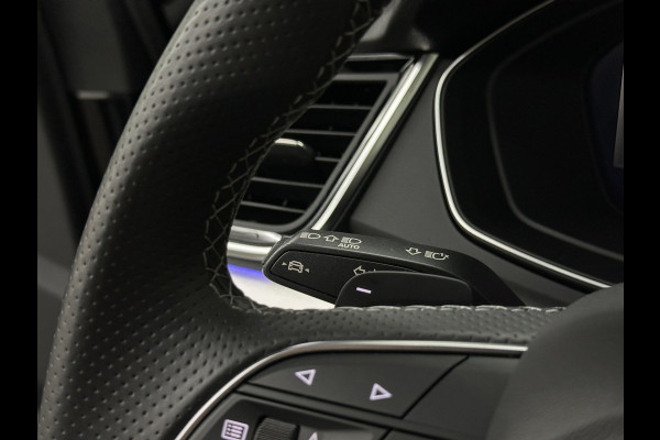 Audi Q5 Sportback 40 TFSI Benzine S-Line | ACC | Sfeerverlichting | Keyless-Entry | Matrix-LED | Virtual-Cockpit | Tour-Pakket | Black-Optic | Camera | Beker-Clima | 3-Zone Clima | Draadloos Laden | Zonwering | 6 mnd. BOVAG Garantie |
