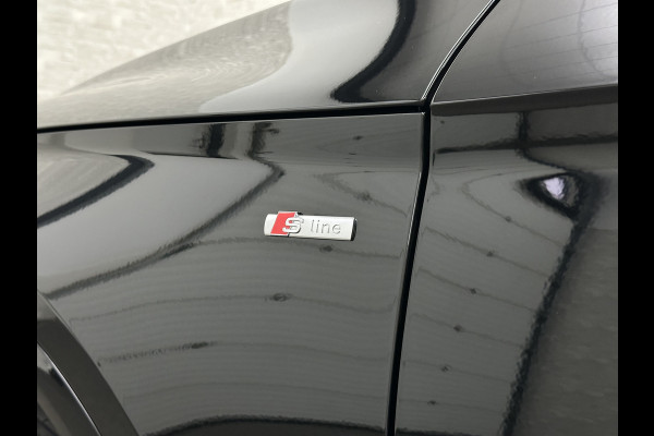 Audi Q5 Sportback 40 TFSI Benzine S-Line | ACC | Sfeerverlichting | Keyless-Entry | Matrix-LED | Virtual-Cockpit | Tour-Pakket | Black-Optic | Camera | Beker-Clima | 3-Zone Clima | Draadloos Laden | Zonwering | 6 mnd. BOVAG Garantie |