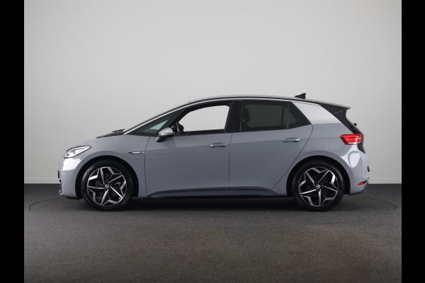 Volkswagen ID.3 First Plus 58 kWh 204 pk | Navigatie | Trekhaak (afneembaar) | Parkeersensoren | Achteruitrijcamera | Matrix LED koplampen | Stoelverwarming |