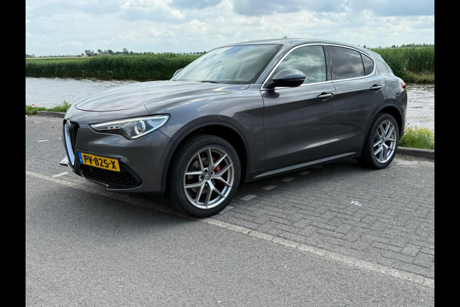 Alfa Romeo Stelvio 2.0 T AWD First Edition 280 PK 1e eig.