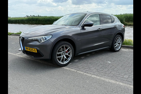 Alfa Romeo Stelvio 2.0 T AWD First Edition 280 PK 1e eig.