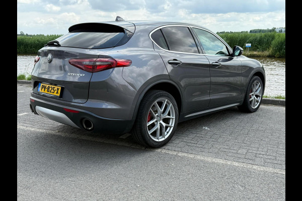 Alfa Romeo Stelvio 2.0 T AWD First Edition 280 PK 1e eig.