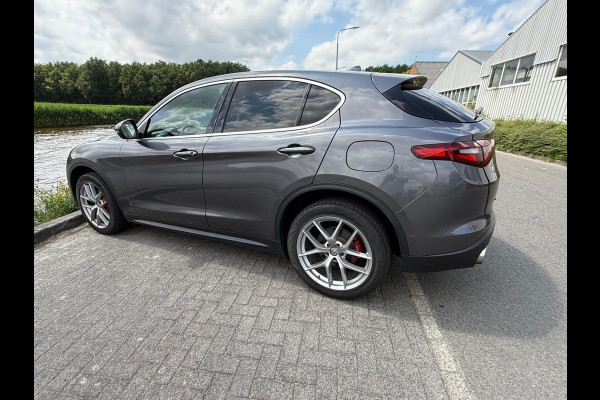 Alfa Romeo Stelvio 2.0 T AWD First Edition 280 PK 1e eig.