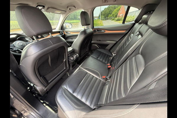 Alfa Romeo Stelvio 2.0 T AWD First Edition 280 PK 1e eig.