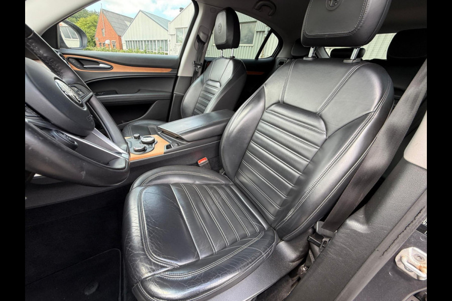 Alfa Romeo Stelvio 2.0 T AWD First Edition 280 PK 1e eig.