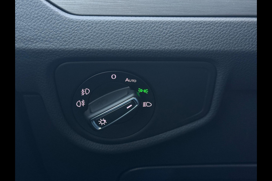 Volkswagen Touran 1.4 TSI Highline Aut.|7P Navi Clima Acc Stoelverw. Apple Carplay & Android Auto 1e Eigenaar DealerOH