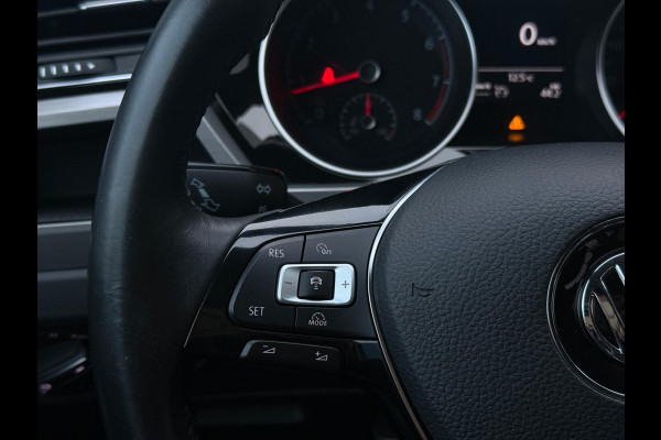 Volkswagen Touran 1.4 TSI Highline Aut.|7P Navi Clima Acc Stoelverw. Apple Carplay & Android Auto 1e Eigenaar DealerOH