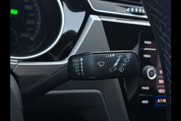 Volkswagen Touran 1.4 TSI Highline Aut.|7P Navi Clima Acc Stoelverw. Apple Carplay & Android Auto 1e Eigenaar DealerOH