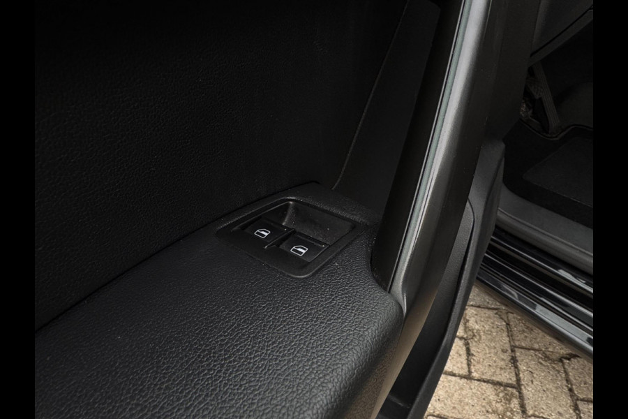 Volkswagen Caddy 2.0 TDI L1H1 BMT Exclusive Edition 150PK / LED / ACC / WINTERPACK / PDC / VLOER / LAT-OM-LAT / RIEM RECENT VERV.