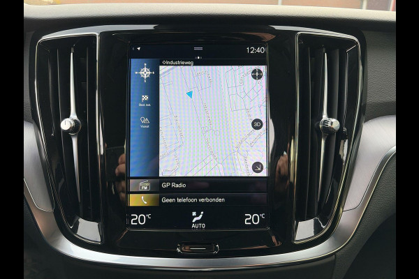Volvo V60 2.0 B3 Momentum Business | Mild Hybrid | A-Camera | Park Assist | Pilot Assist | Navigatie | Lm-Velgen