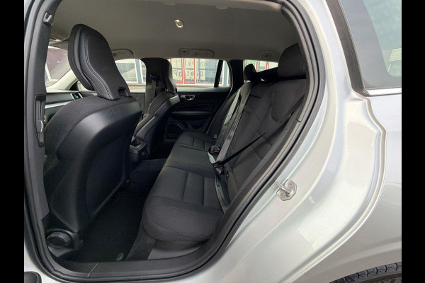 Volvo V60 2.0 B3 Momentum Business | Mild Hybrid | A-Camera | Park Assist | Pilot Assist | Navigatie | Lm-Velgen
