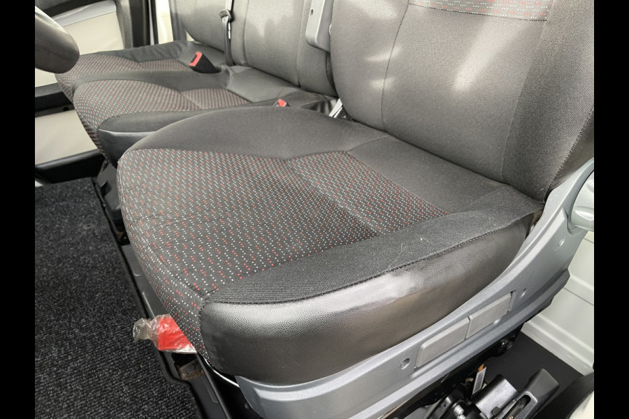 Peugeot Boxer 435 2.0 BlueHDI 164pk Pro bakwagen met Dhollandia laadklep / 440 cm lang / doorladen tot 550 cm mogelijk boven de cabine / euro 6 / airco