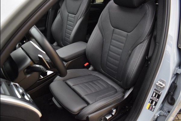 BMW X3 xDrive30e M-Pakket 292 Pk Brooklyn Grau Pano Memory Laser 20 Inch