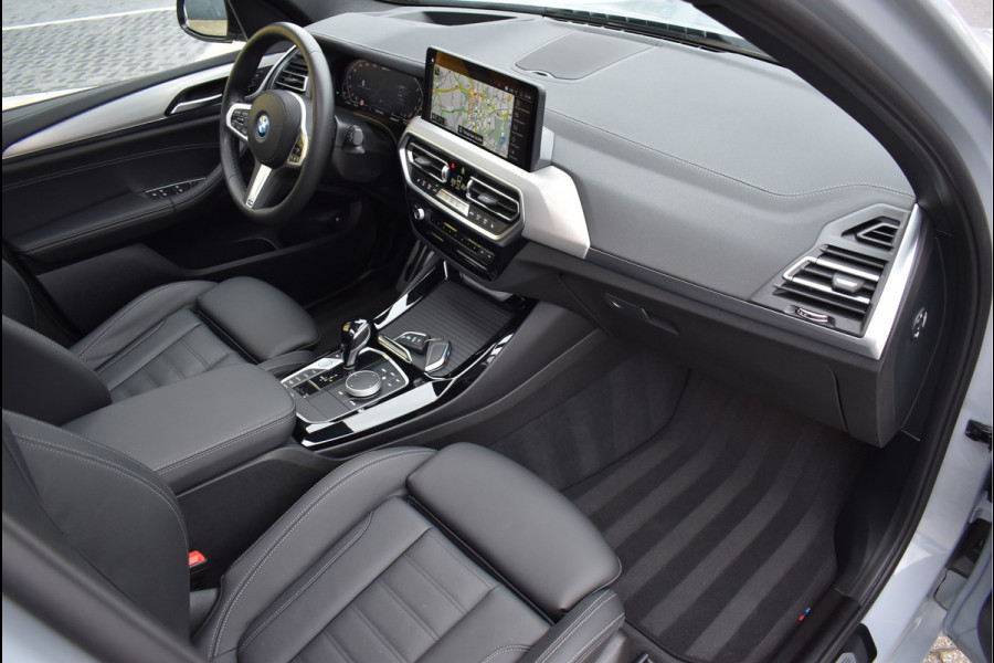 BMW X3 xDrive30e M-Pakket 292 Pk Brooklyn Grau Pano Memory Laser 20 Inch