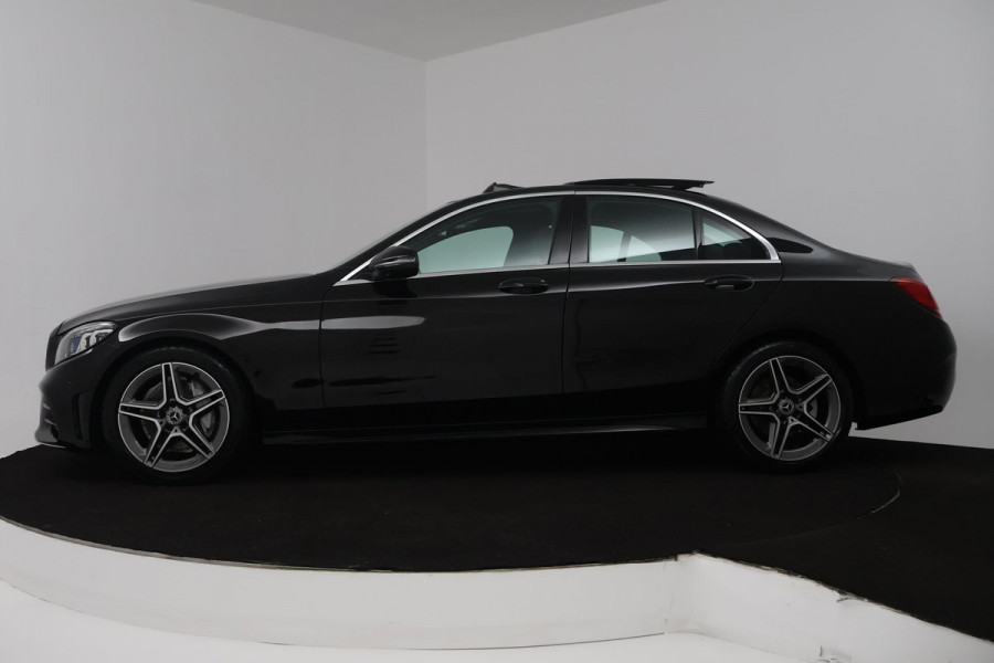 Mercedes-Benz C-Klasse 180 Business Solution AMG (PANORAMADAK, SFEERVERLICHTING, STOELVERWARMING, ACHTERUITRIJCAMERA, SENSOREN)