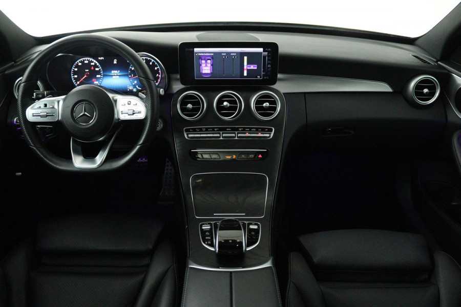 Mercedes-Benz C-Klasse 180 Business Solution AMG (PANORAMADAK, SFEERVERLICHTING, STOELVERWARMING, ACHTERUITRIJCAMERA, SENSOREN)