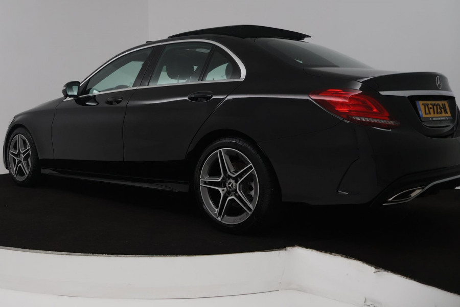Mercedes-Benz C-Klasse 180 Business Solution AMG (PANORAMADAK, SFEERVERLICHTING, STOELVERWARMING, ACHTERUITRIJCAMERA, SENSOREN)