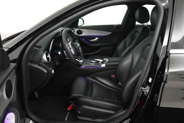 Mercedes-Benz C-Klasse 180 Business Solution AMG (PANORAMADAK, SFEERVERLICHTING, STOELVERWARMING, ACHTERUITRIJCAMERA, SENSOREN)