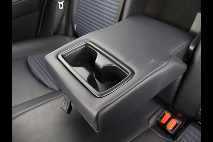 Toyota RAV4 2.5 EXECUTIVE PACK BITONE SCHUIFDAK GARANTIE 2029 LEDER. CAMERA. CARPLAY NAVIGATIE. ELEKTRISCHE ACHTERKLEP