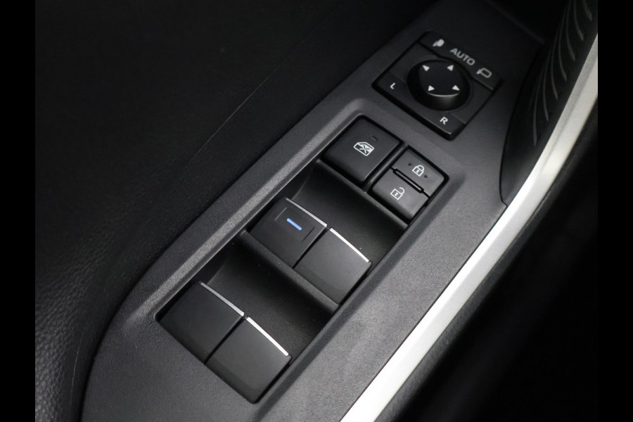 Toyota RAV4 2.5 EXECUTIVE PACK BITONE SCHUIFDAK GARANTIE 2029 LEDER. CAMERA. CARPLAY NAVIGATIE. ELEKTRISCHE ACHTERKLEP